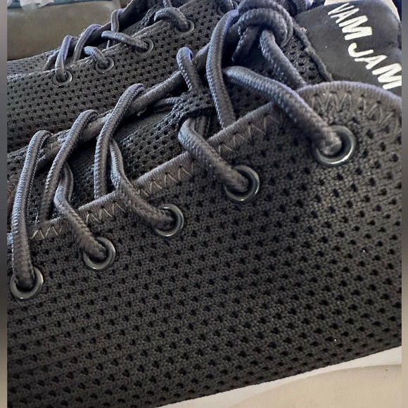 NWOT Men’s Lightweight Running Sneakers Shoes Lace Ups Synthetic Soles - Picture 6 of 8